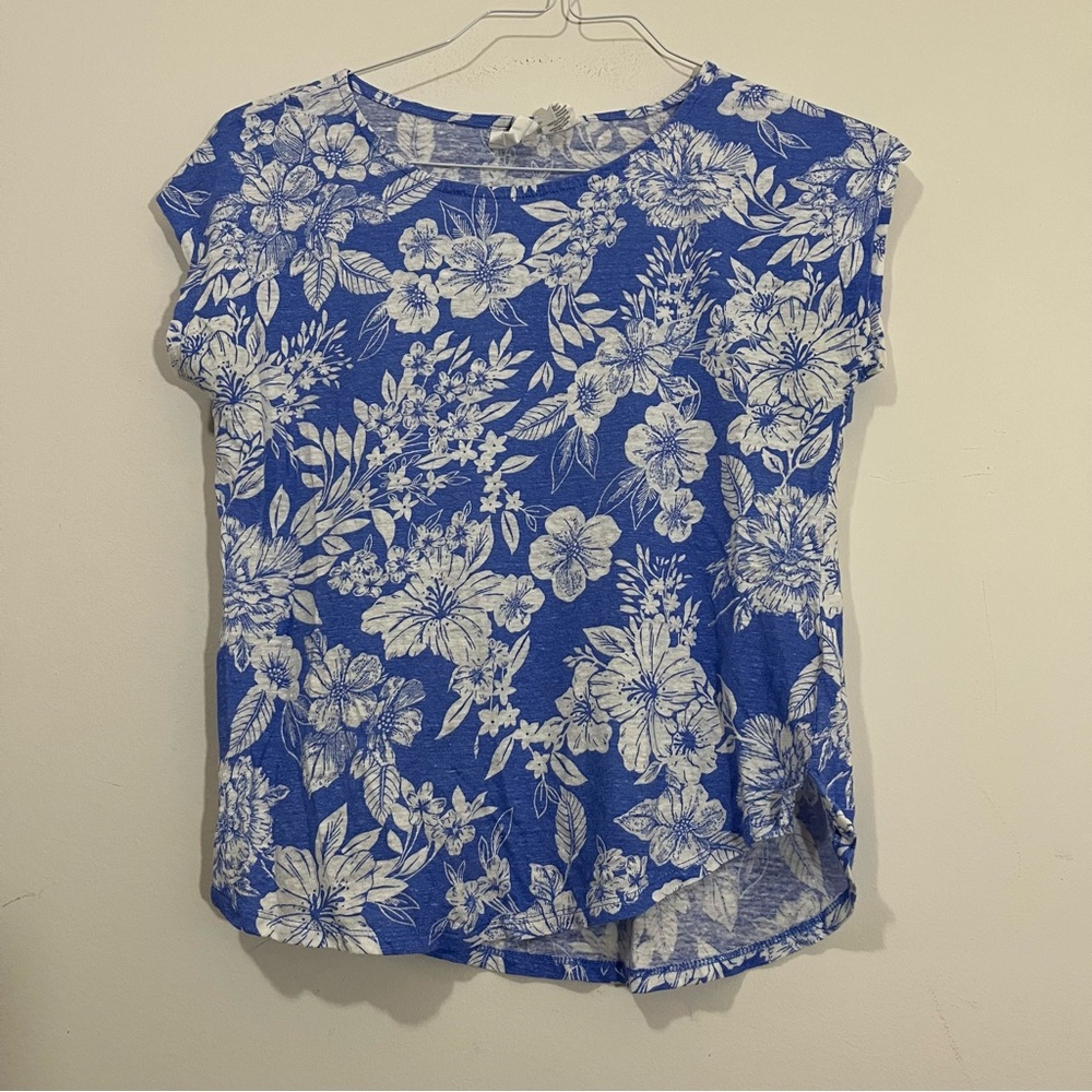 C&C California Womens 100% Linen Tee Sz M Blue Floral Short Cap Sleeve Coastal